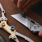 The Gripper Knifes
