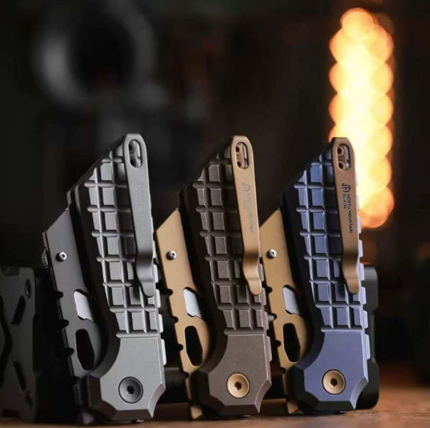 The Gripper Knifes