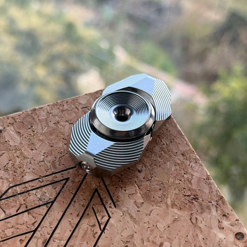 Wormhole Spinner
